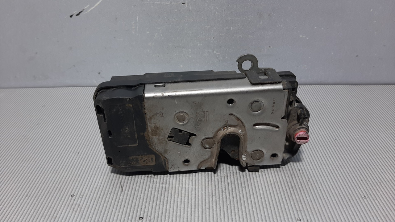 DIJELOVI BRAVA VRATA OPEL ASTRA H > 04-06 13210739
