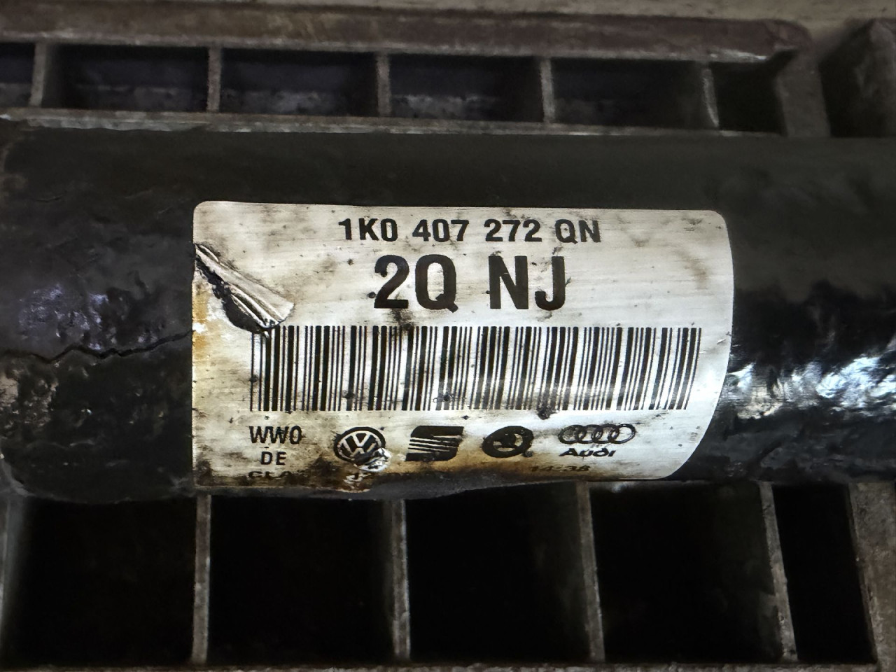 DIJELOVI POLUOSOVINA SKODA OCTAVIA > 13-16 1.6 1K0407272QN