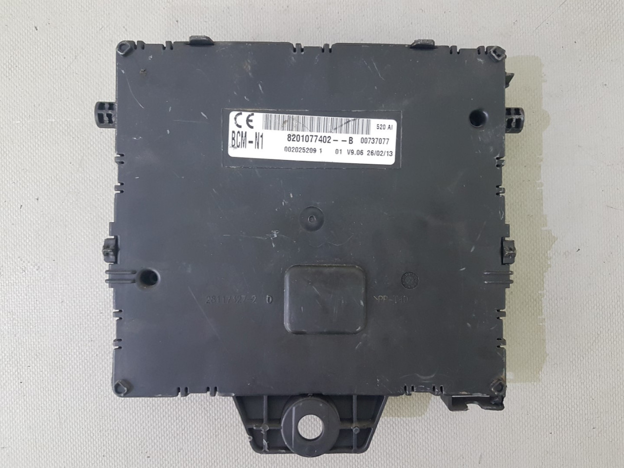 ELEKTRONIKA MODUL RENAULT KANGOO > 03-07 8201077402 002