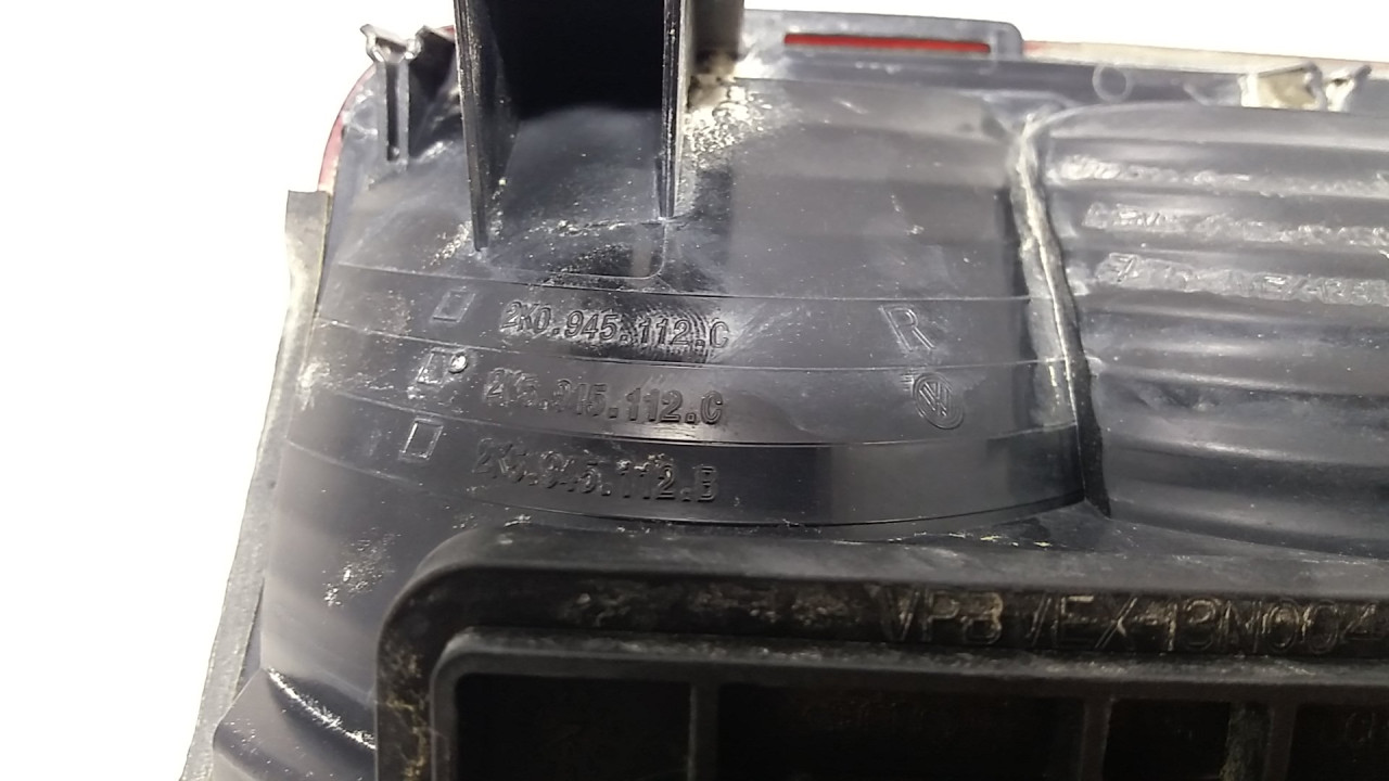 DIJELOVI STOP SVJETLO VW CADDY > 10-15 2K0945112C