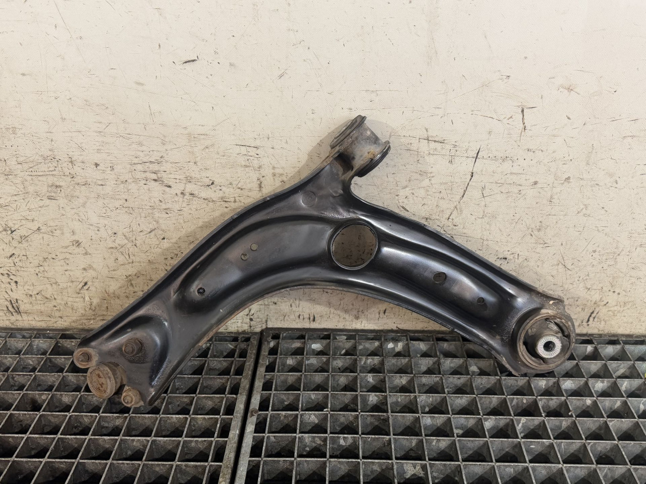 DIJELOVI LAFETA VW PASSAT B8 > 14-19 13461921