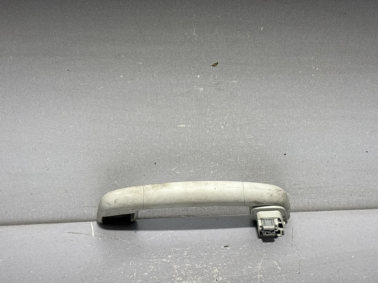 DIJELOVI KROVNA RUCKA VW GOLF 7 SW > 13-