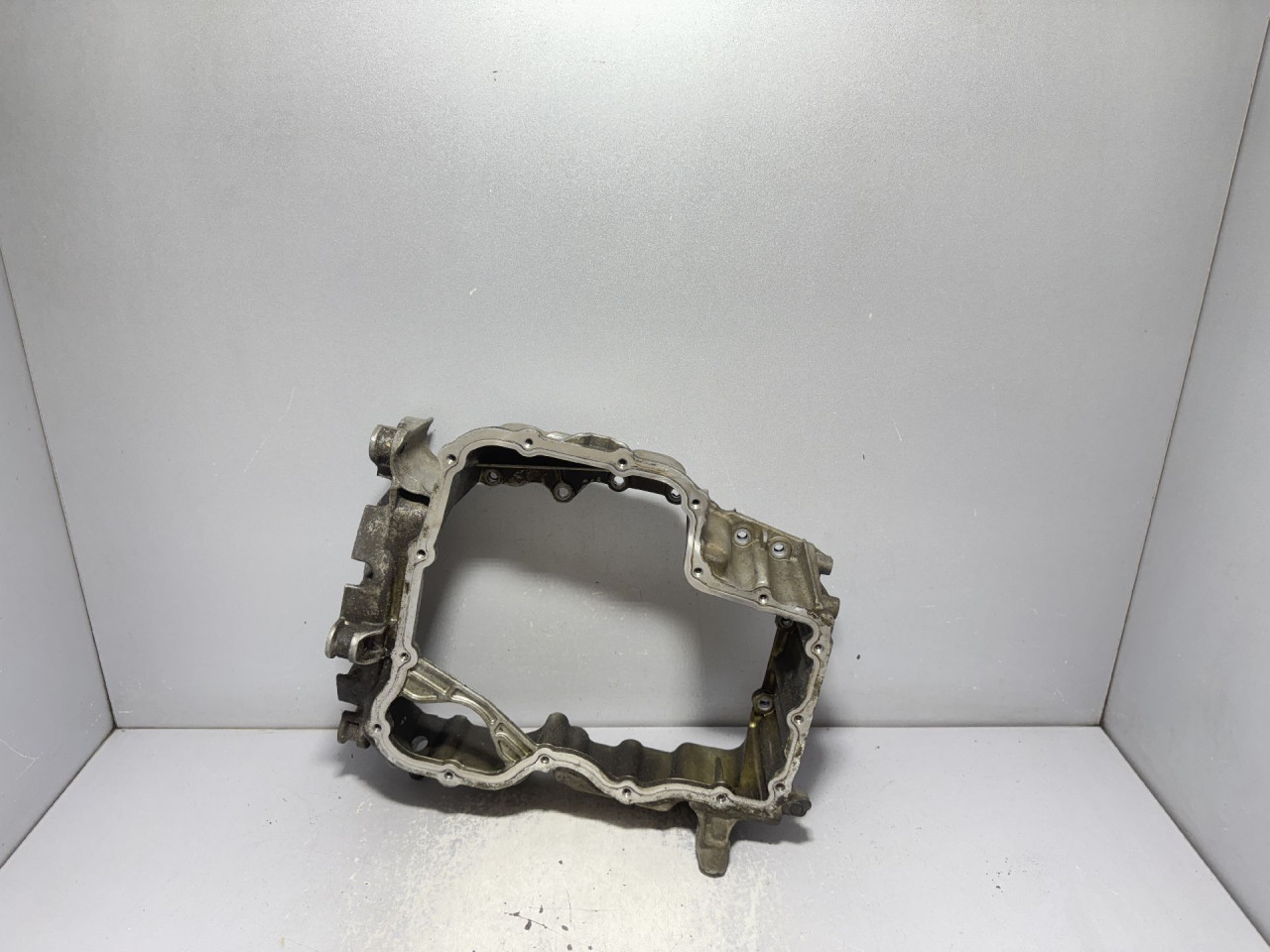 DIJELOVI KARTER VW POLO > 14-17 04B103603E