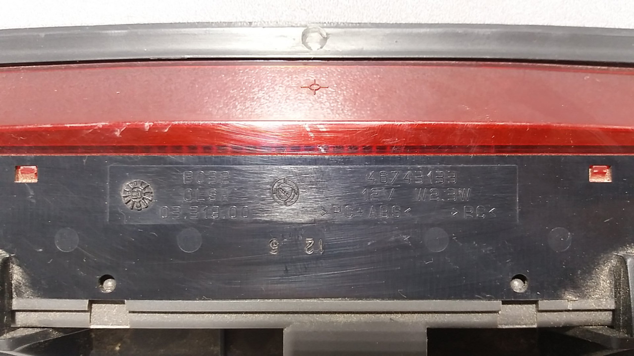 TRECE STOP SVJETLO ALFA ROMEO 147 > 00-05 46743133