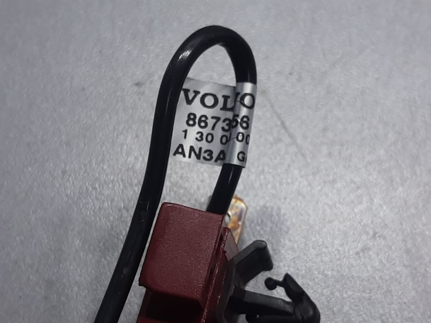 DIJELOVI ANTENA VOLVO S40/V50 > 04-07 8673656
