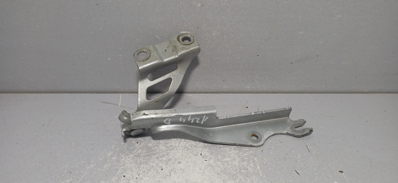 DIJELOVI SKARE OD HAUBE MAZDA 6 > 16-18
