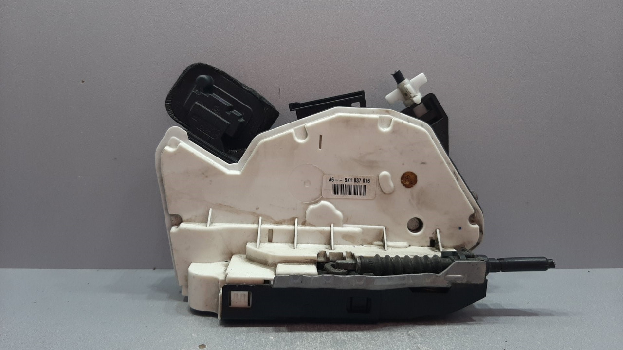 DIJELOVI BRAVA VRATA VW POLO > 14-17 5K1837016