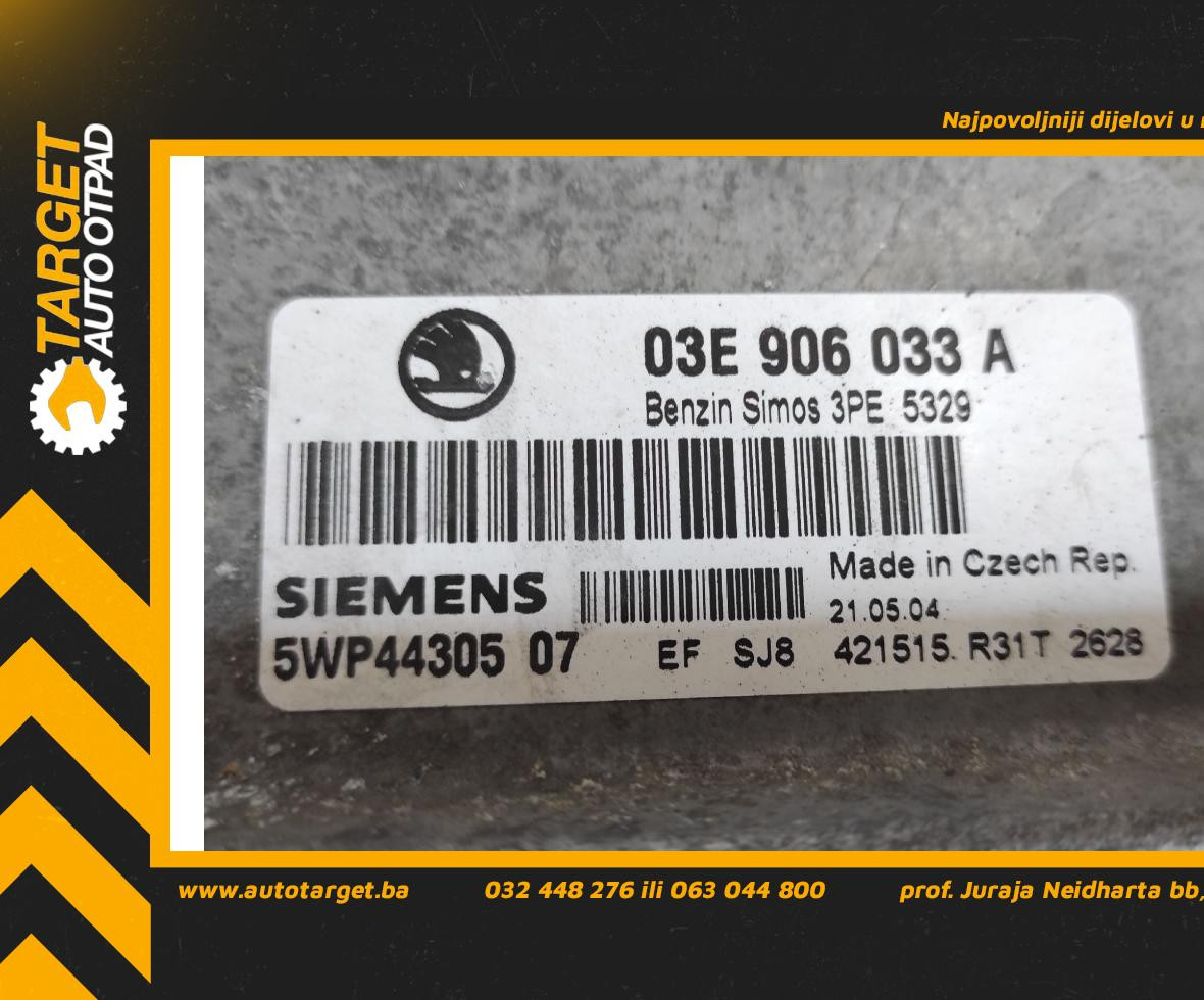 ELEKTRONIKA MOTORA SKODA FABIA > 00-04 03E906033A 5WP4430507