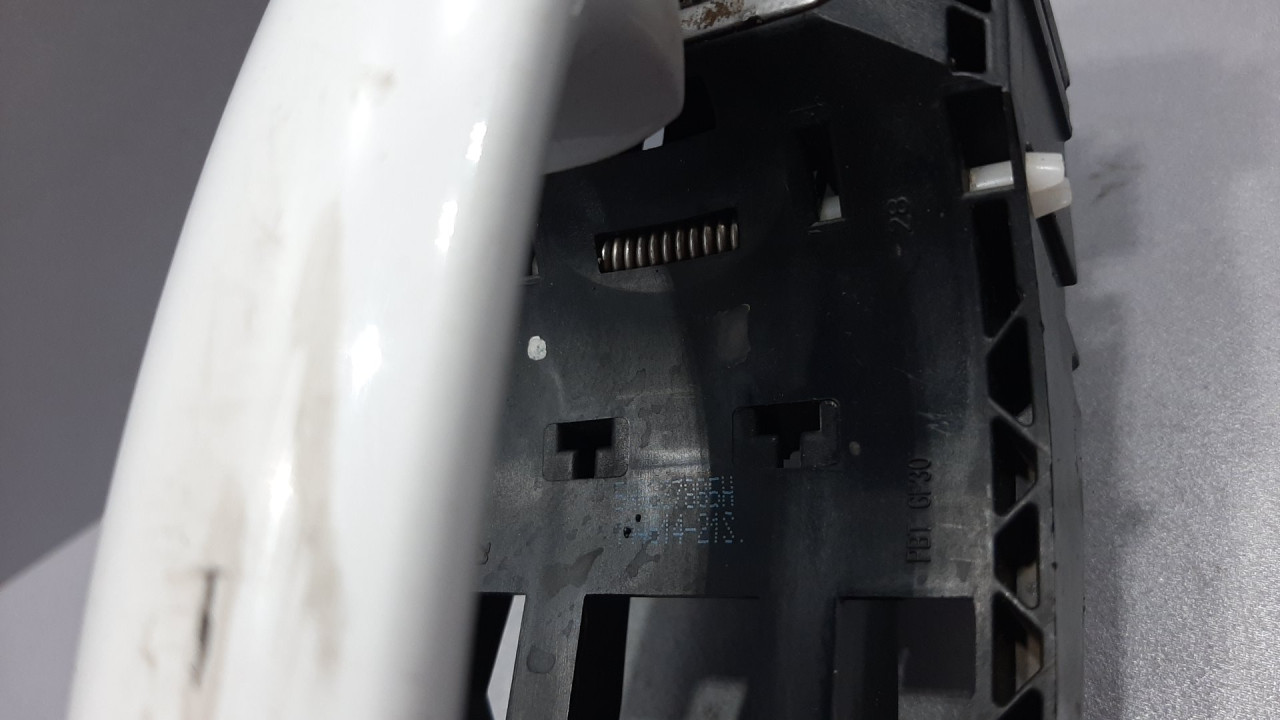 DIJELOVI RUCKA VRATA VW GOLF 6 > 08-12 5N0837885H