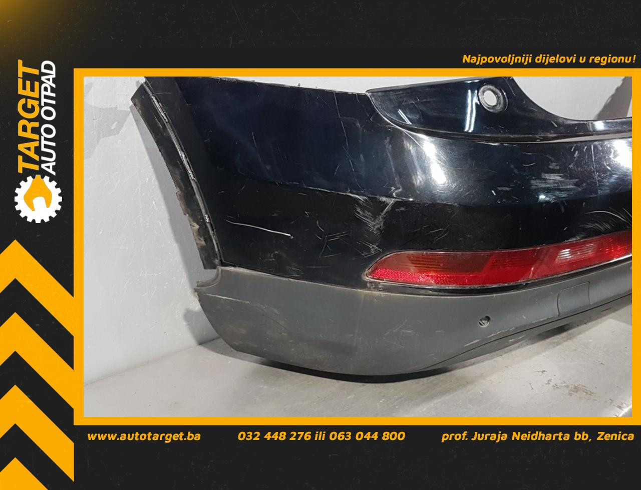 DIJELOVI BRANIK AUDI Q3 > 15-18 8U0807521