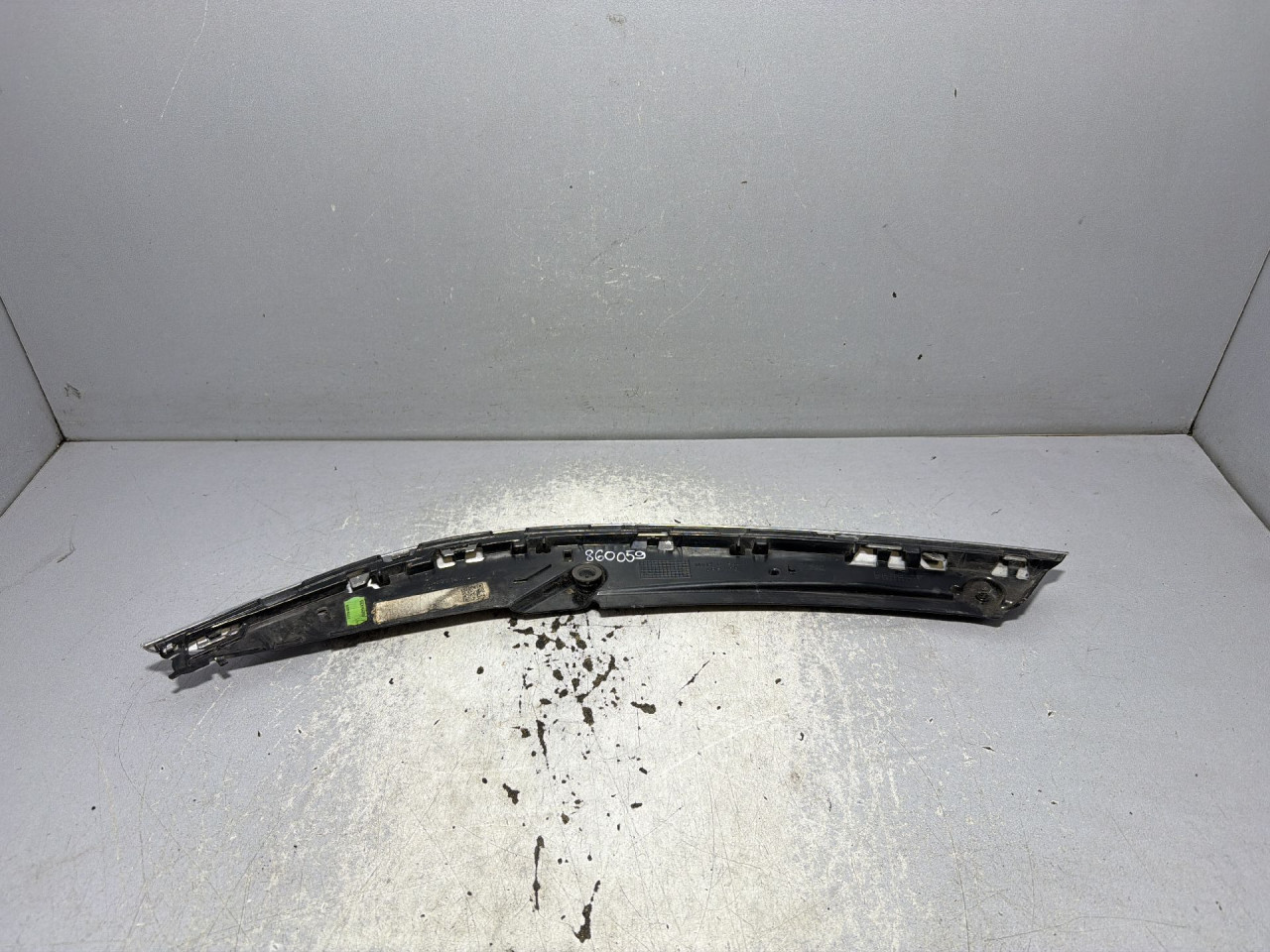 DIJELOVI LAJSNA VW PASSAT B8 > 14-19 3G0941120