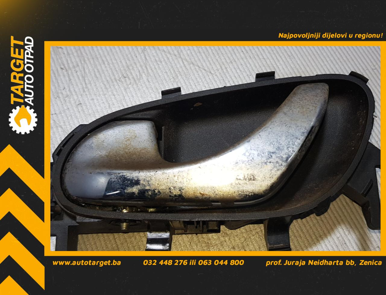 UNUTRASNJA RUCKA VRATA NISSAN QASHQAI > 14-17 806714EA