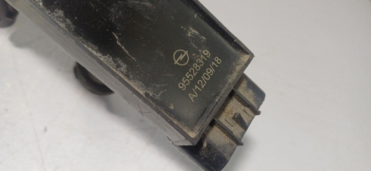 DIJELOVI BOMBINA OPEL CORSA E > 15-19 95528319