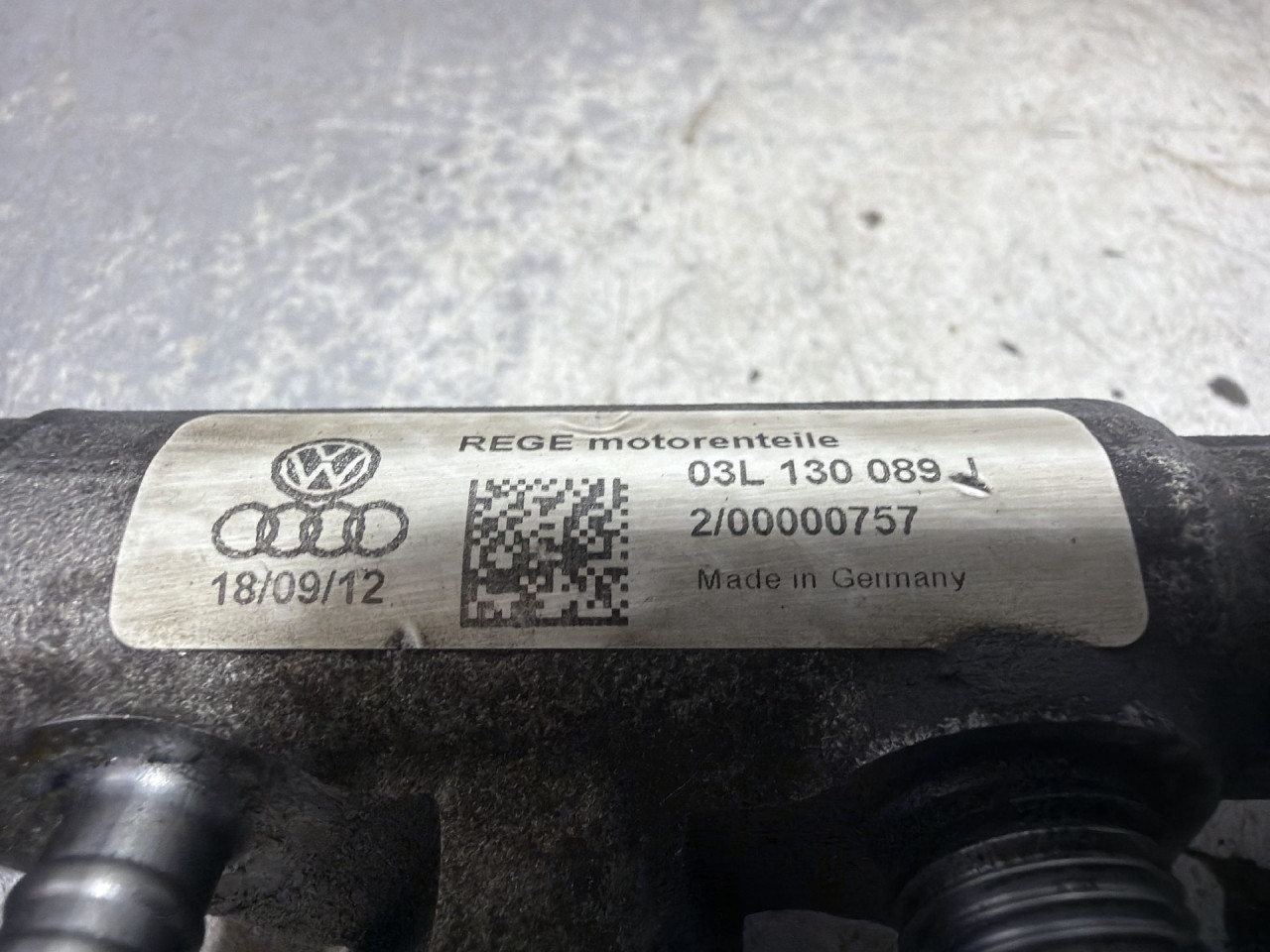 DIJELOVI RAMPA AUDI Q3 > 11-15 2.0 03L130089J