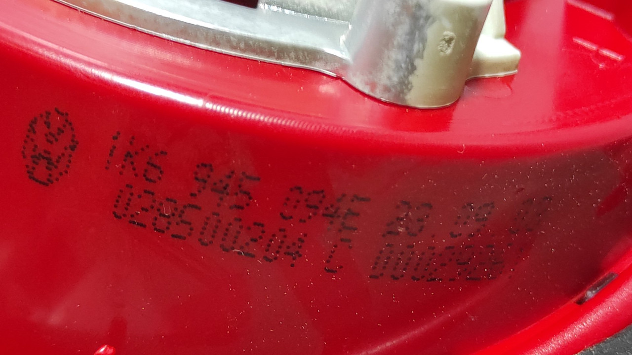 DIJELOVI STOP SVJETLO VW GOLF 5 > 03-08 1K6945094E
