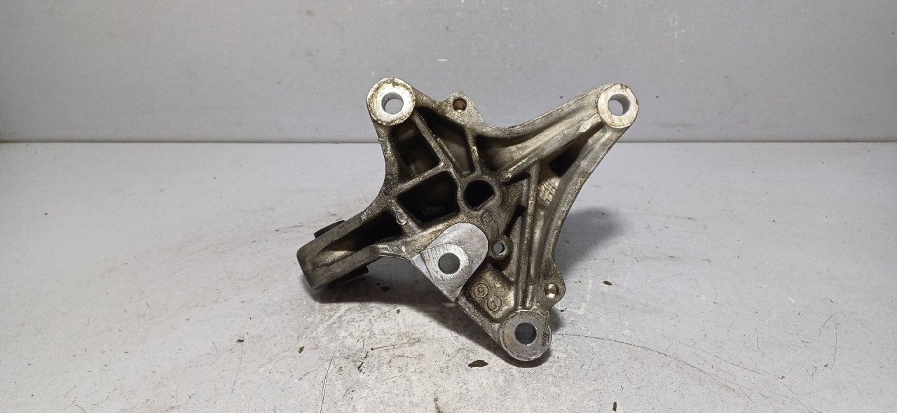 DIJELOVI NOSAC POLUOSOVINE PEUGEOT EXPERT > 07-16 2.0 59941C01