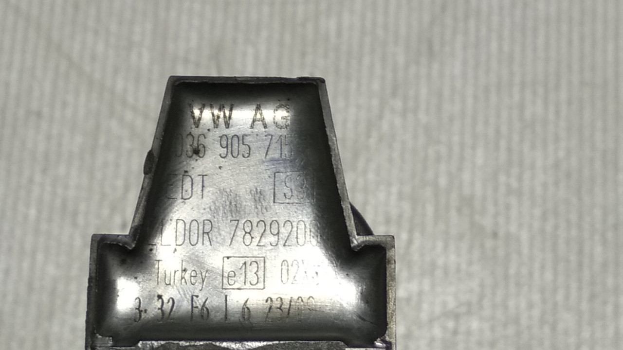 DIJELOVI BOMBINA VW TOURAN > 03-06 036905715