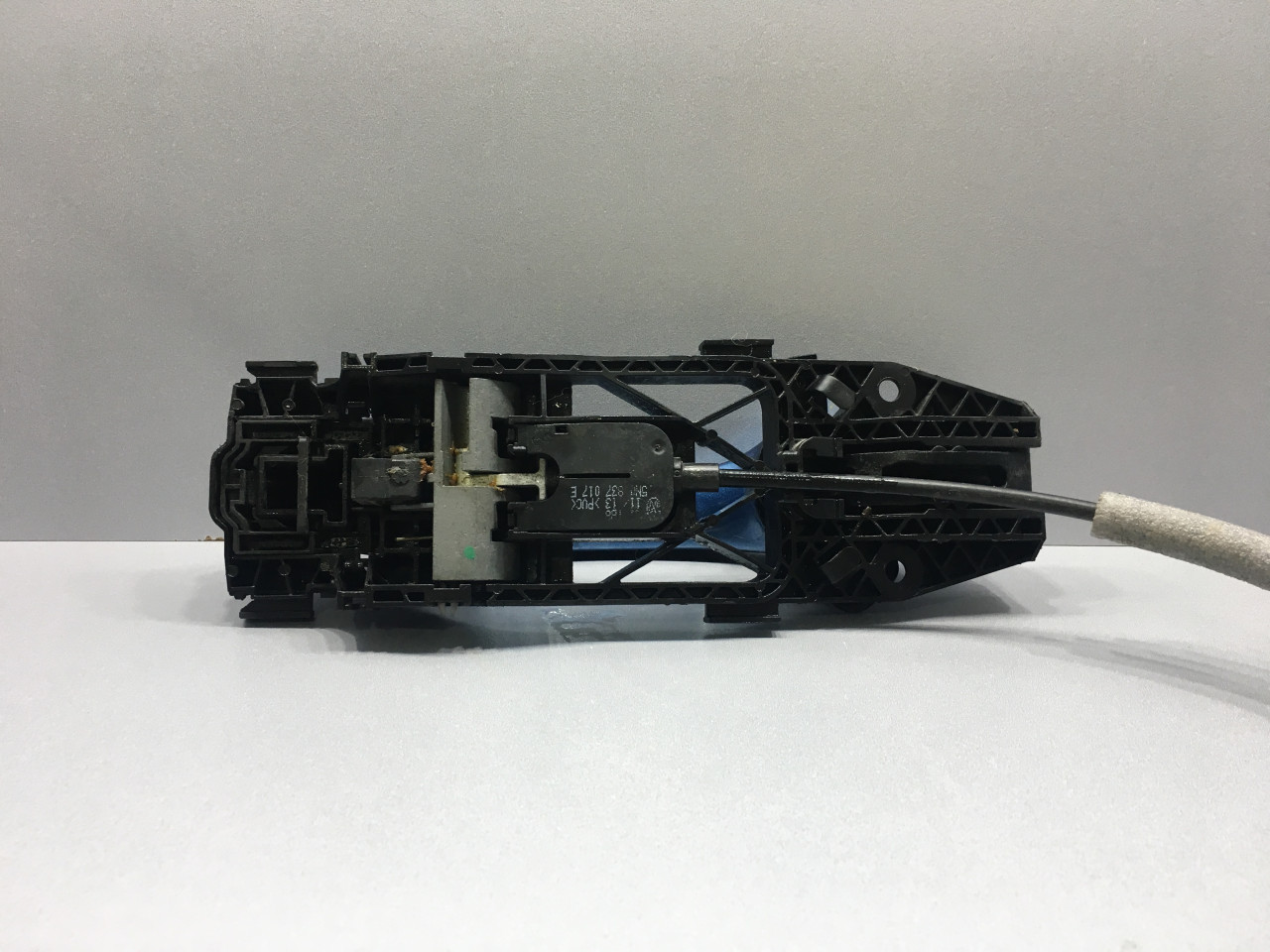 DIJELOVI RUCKA VRATA VW GOLF 7 > 12-16 5N0839885H