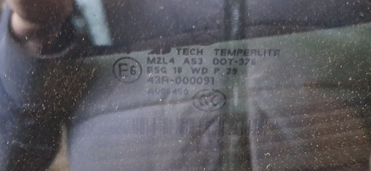 DIJELOVI STAKLO MERCEDES ML (W164) > 08-11