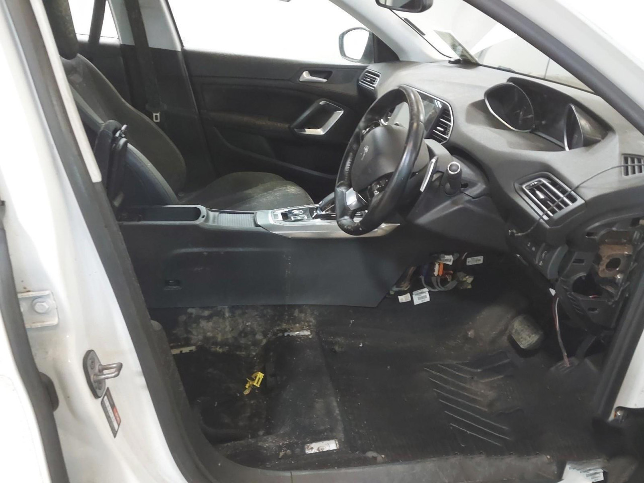 DIJELOVI PEUGEOT 308 SW 1.5 DIZEL 2021 MJENJAC MOTOR YH01 YHY
