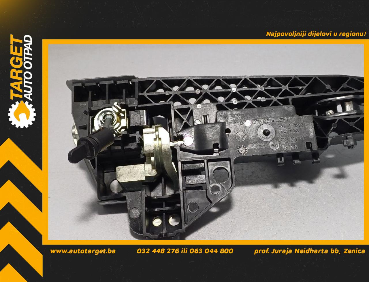 DIJELOVI RUCKA VRATA AUDI A4 (B8) > 12-15 8T1837885B