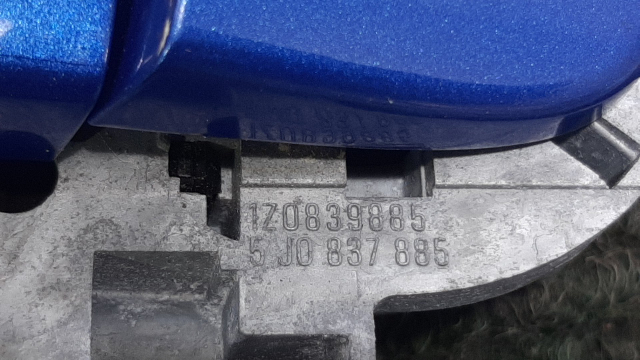 RUCKA VRATA SKODA OCTAVIA > 04-08 1Z0839885