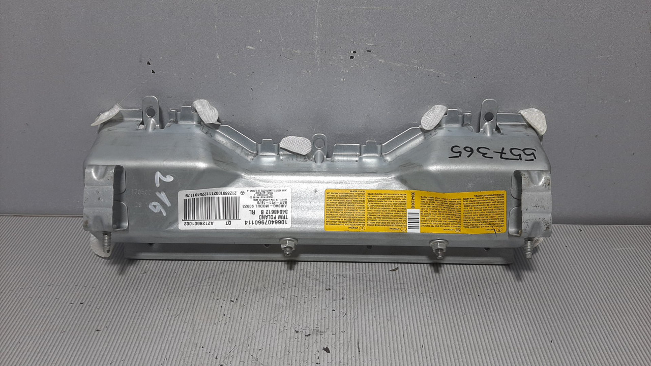 AIRBAG NOGU MERCEDES CLS (C218) > 11-14 A2128601002