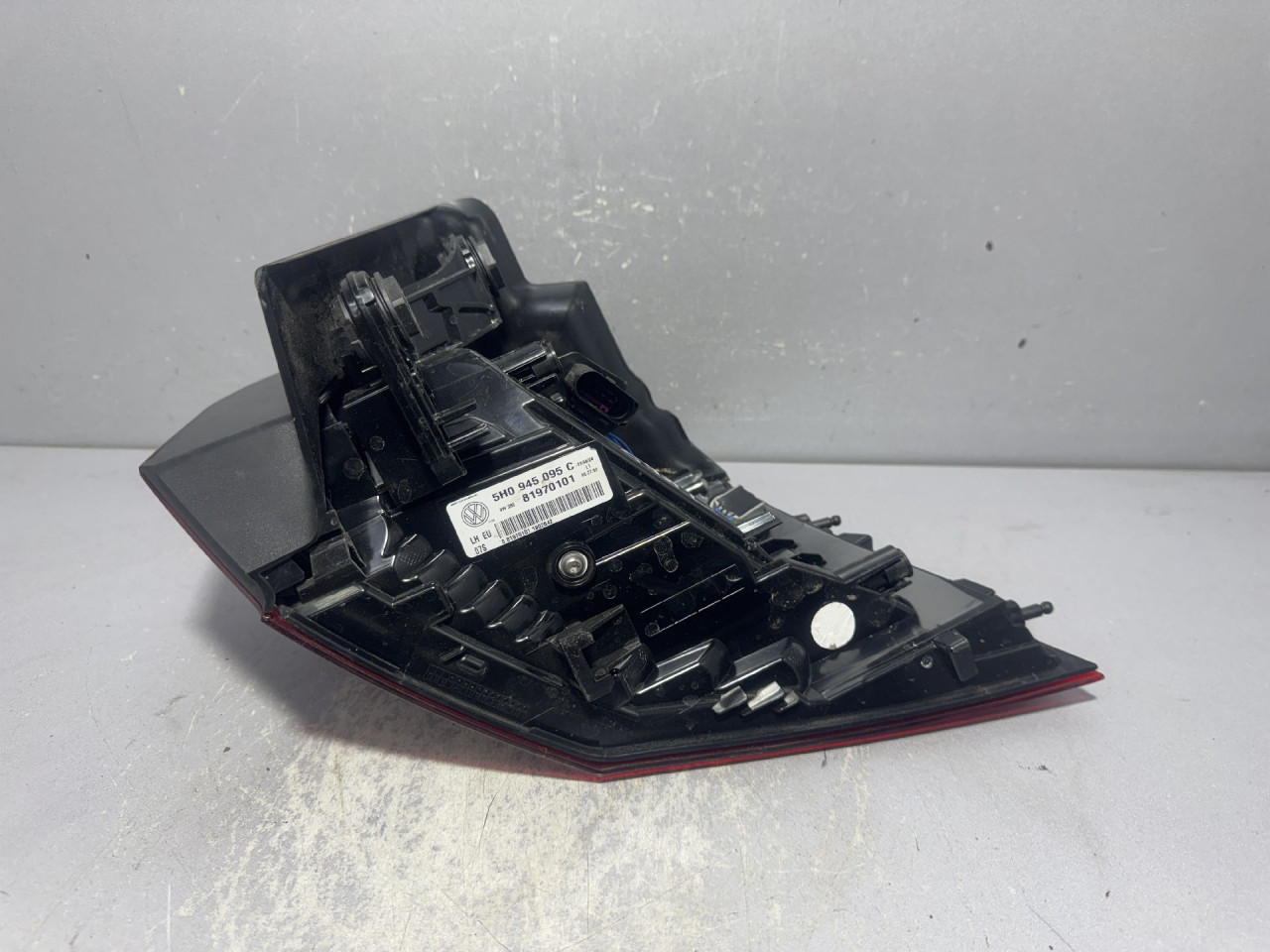 DIJELOVI STOP SVJETLO VW GOLF 8 > 19- 5H0945095C