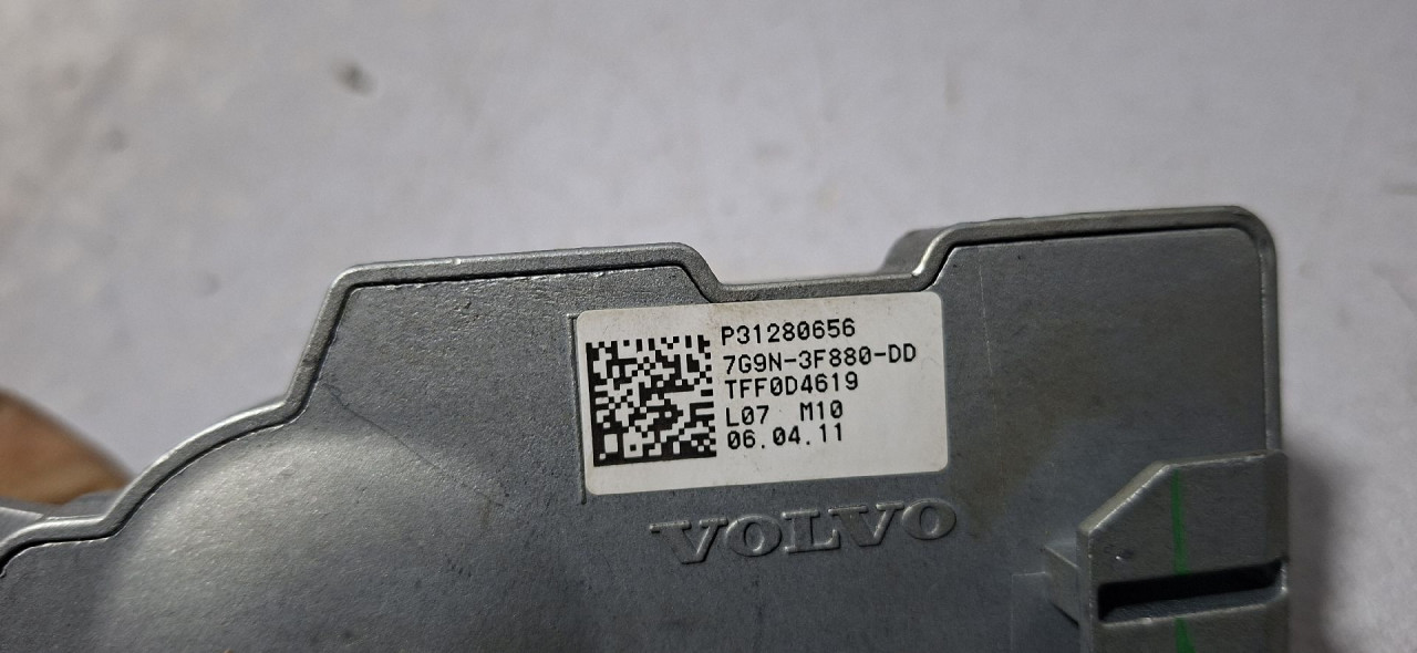 DIJELOVI BRAVA VOLVO V70 > 08-11 31280656 P31280656