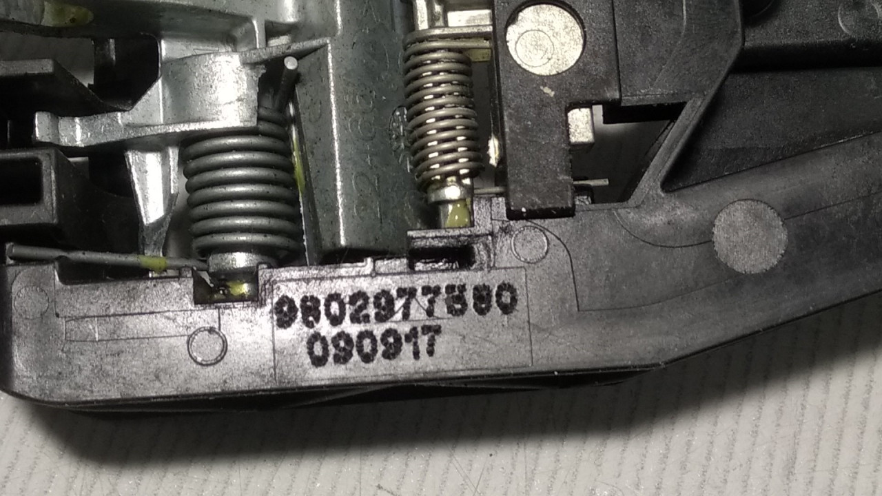 RUCKA VRATA PEUGEOT 308 > 13-17 9802977380