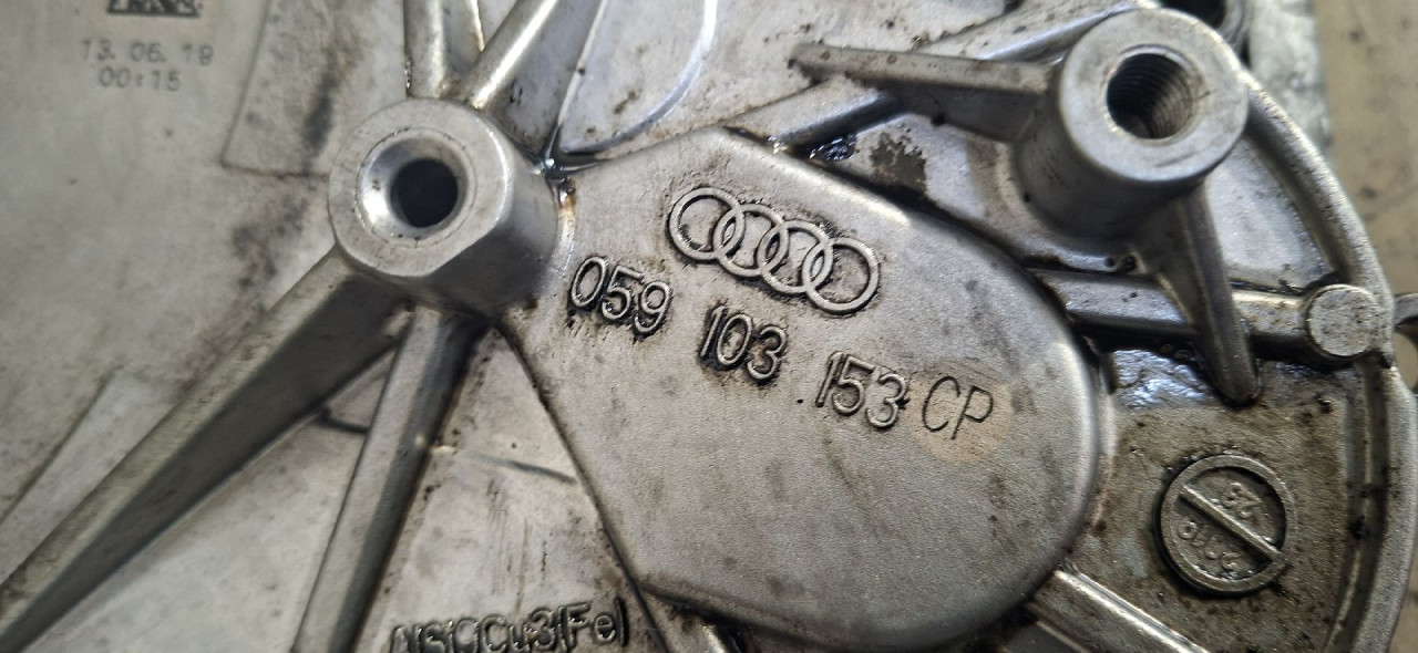 DIJELOVI DEKLO AUDI Q7 (4M) > 19- 059103153CP