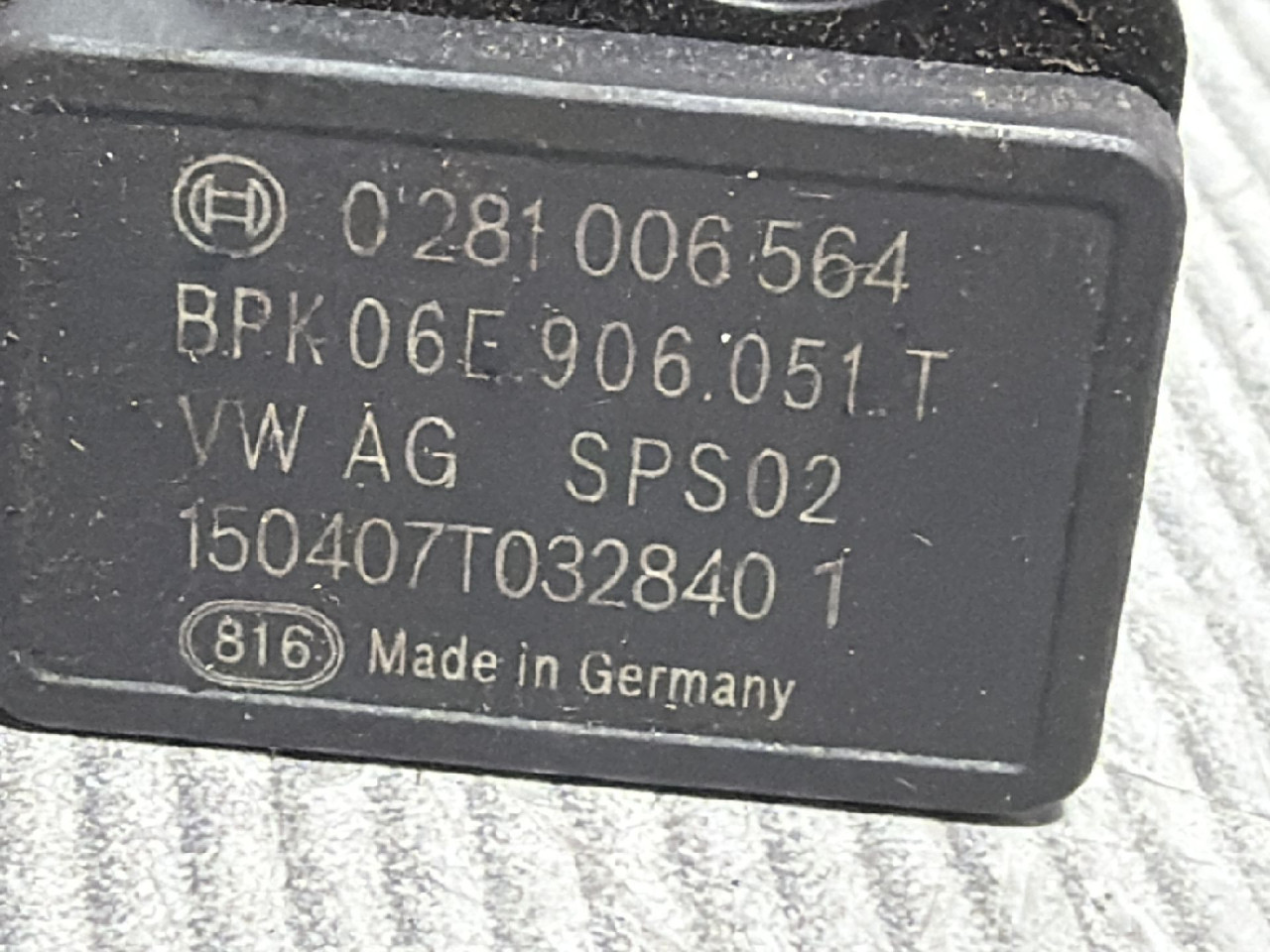 DIJELOVI MAP SENZOR AUDI A6 4G > 14-18 3.0 06E906051T