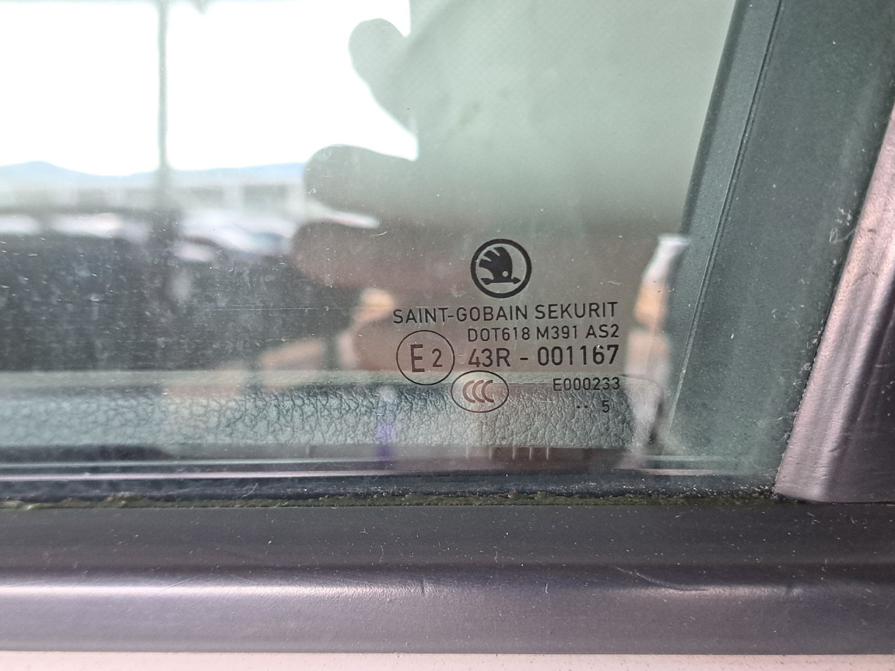 DIJELOVI STAKLO SKODA SUPERB > 15-19