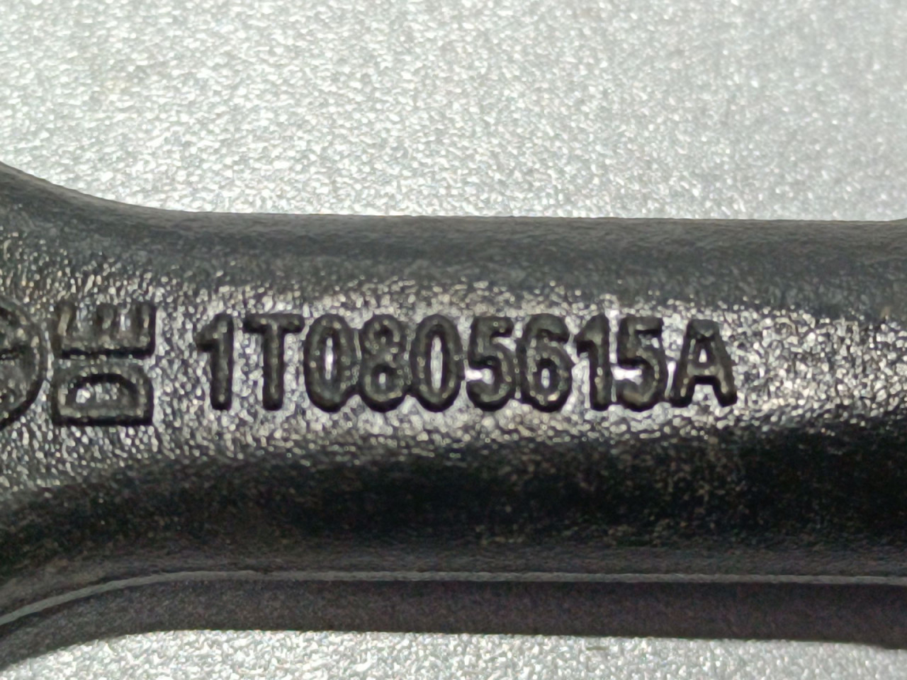 DIJELOVI KUKA ZA VUCU VW SHARAN > 10- 1T0805615A