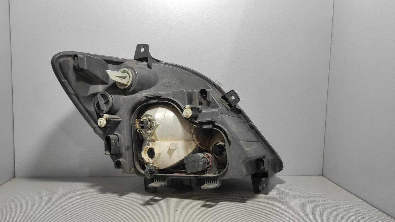 DIJELOVI FAR MERCEDES SPRINTER > 06-13 24738100LI