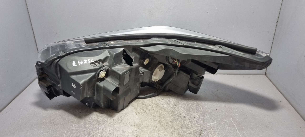 DIJELOVI FAR OSTECEN SUBARU  8797897897878