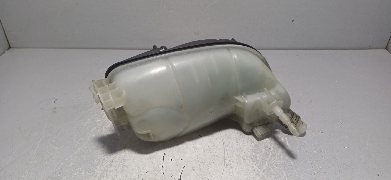 DIJELOVI BOCA MERCEDES GLA (X156) > 13-16