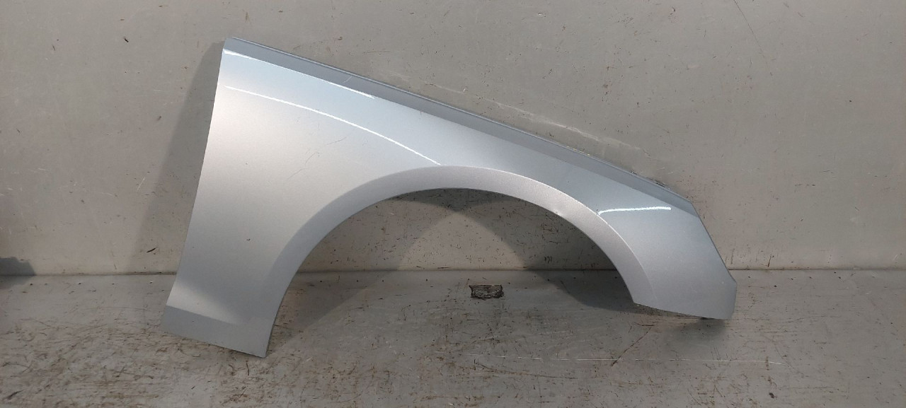 DIJELOVI BLATOBRAN AUDI A4 (B9) > 15-18 8W0821468