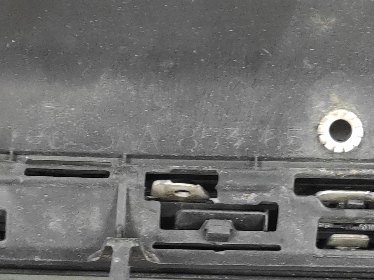 DIJELOVI MASKA VW PASSAT B7 > 10-14 3AA853651