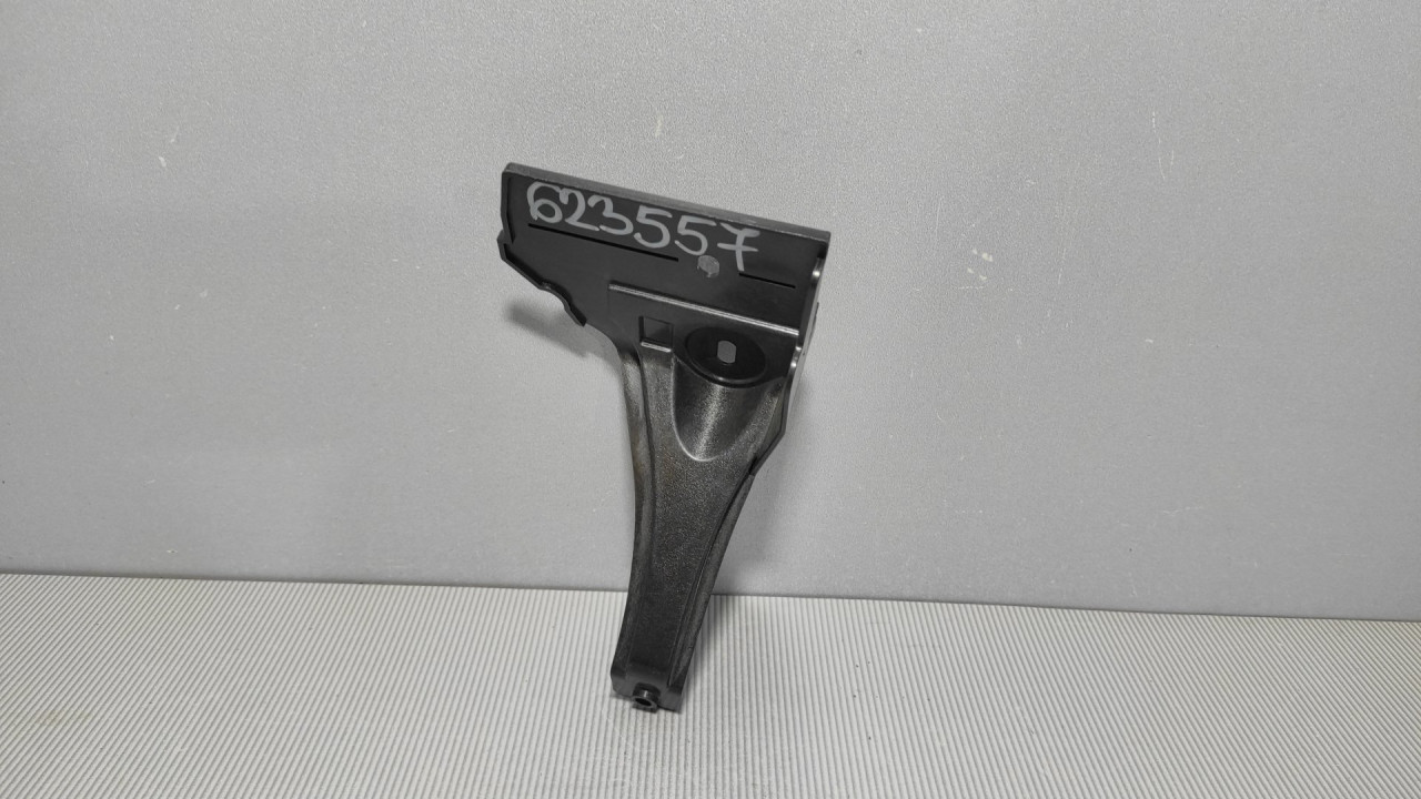 PLASTIKA BRANIKA AUDI A8 (4H) > 10-13 4H0807140A