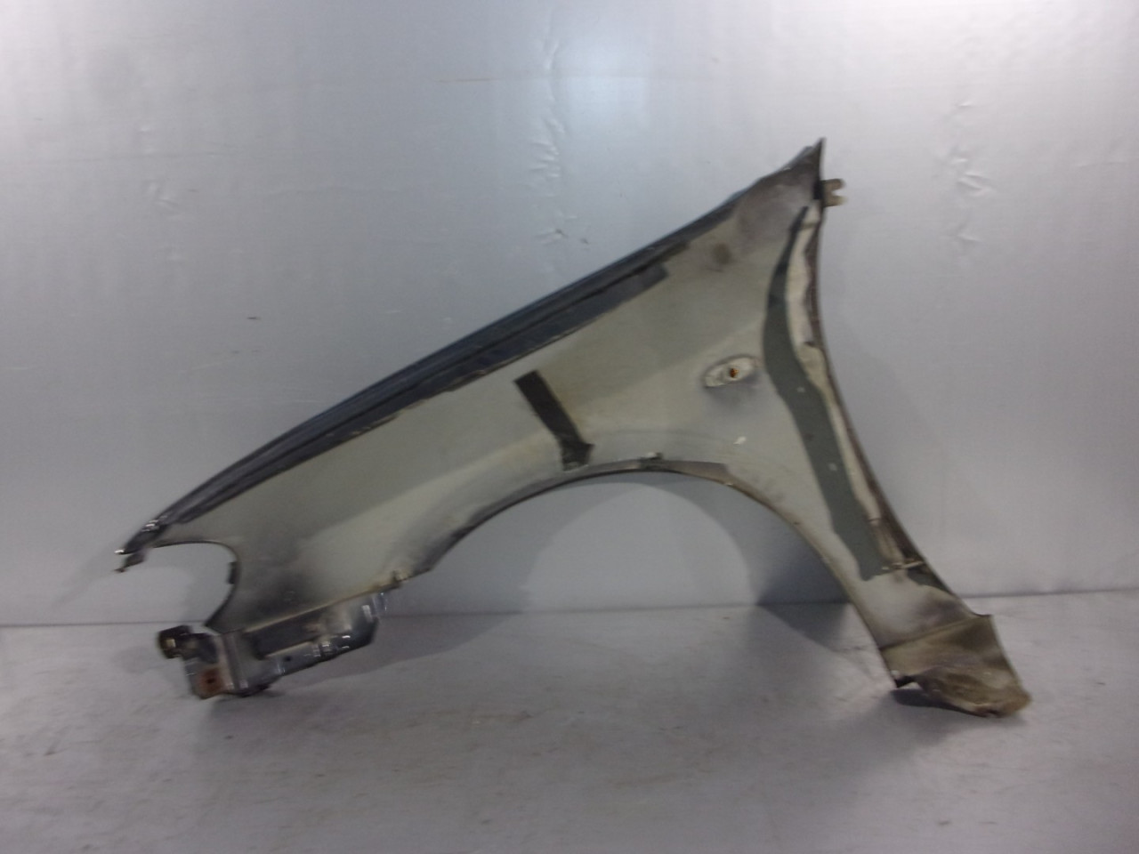DIJELOVI BLATOBRAN NISSAN ALMERA > 02-06 DS424012