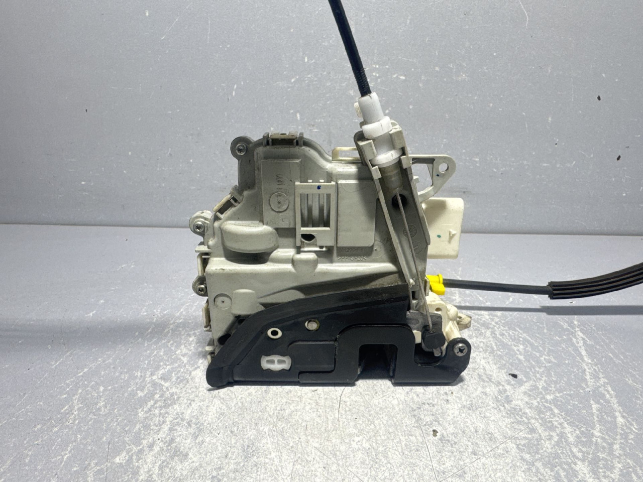 BRAVA VRATA AUDI A4 (B8) > 12-15 8J2837015C