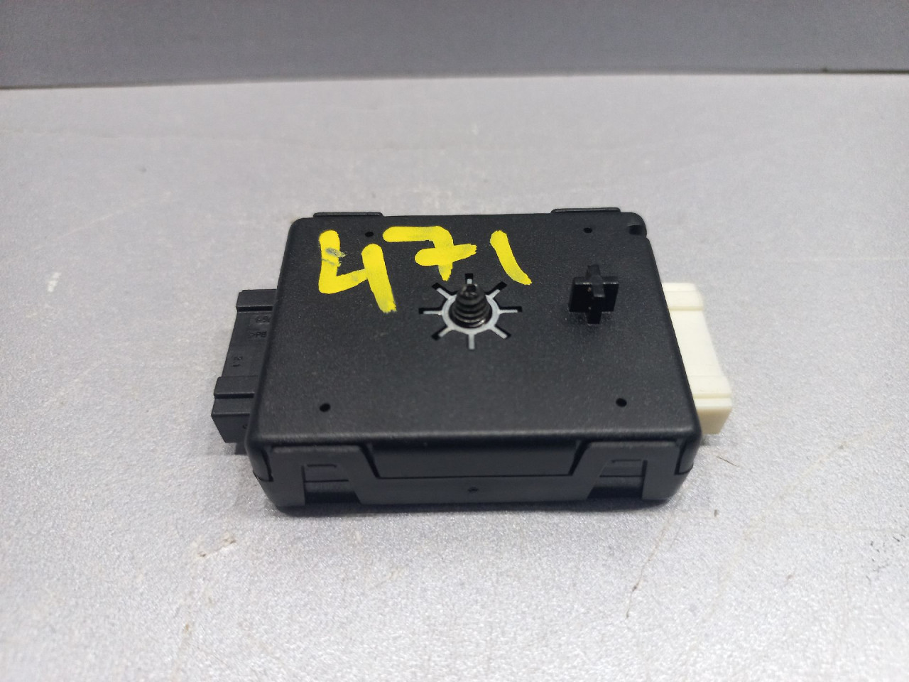 ELEKTRONIKA MODUL BMW X4 (F26) > 13-18 65209272879