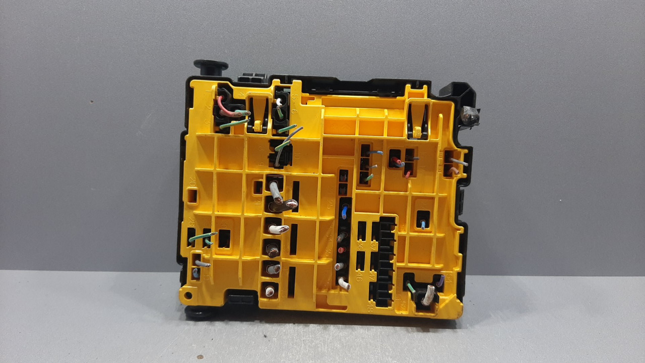 ELEKTRONIKA MODUL PEUGEOT 208 > 12-15 A006C801