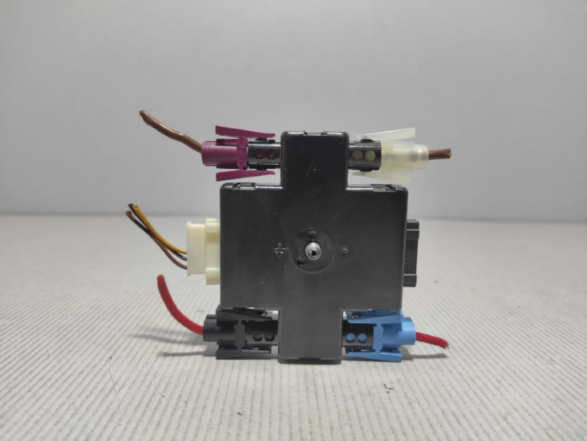 ANTENA BMW SERIJA 3 (F30/F31) > 11-14 KK9229043