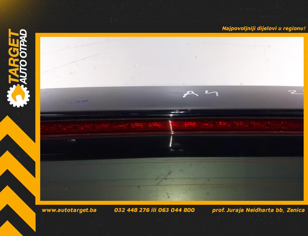 DIJELOVI TRECE STOP SVJETLO AUDI A4 (B8) > 07-11