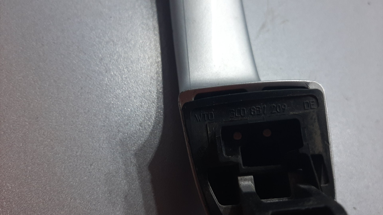 RUCKA VRATA VW PASSAT B6 > 05-10 3C0837209