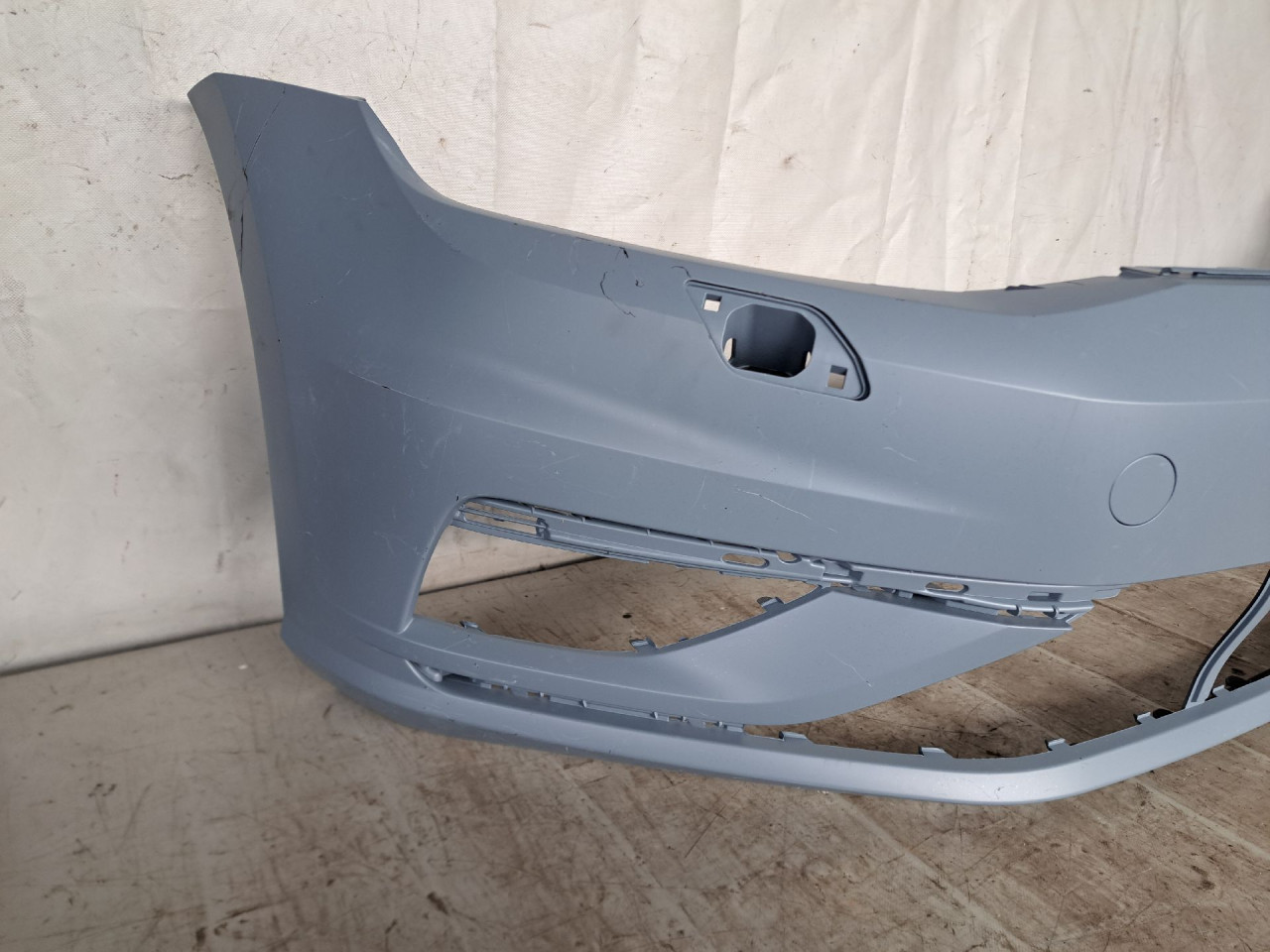 DIJELOVI BRANIK VW GOLF 7 > 12-16