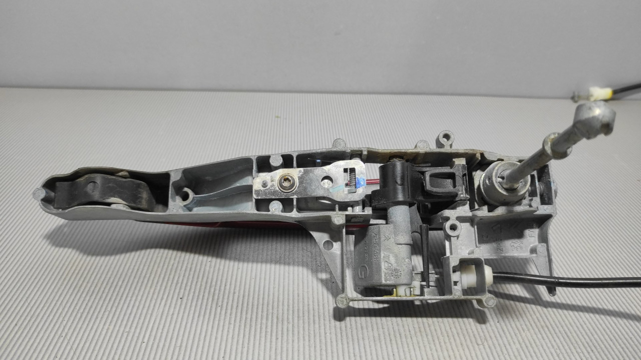 RUCKA VRATA PEUGEOT 308 > 07-11 9680168680