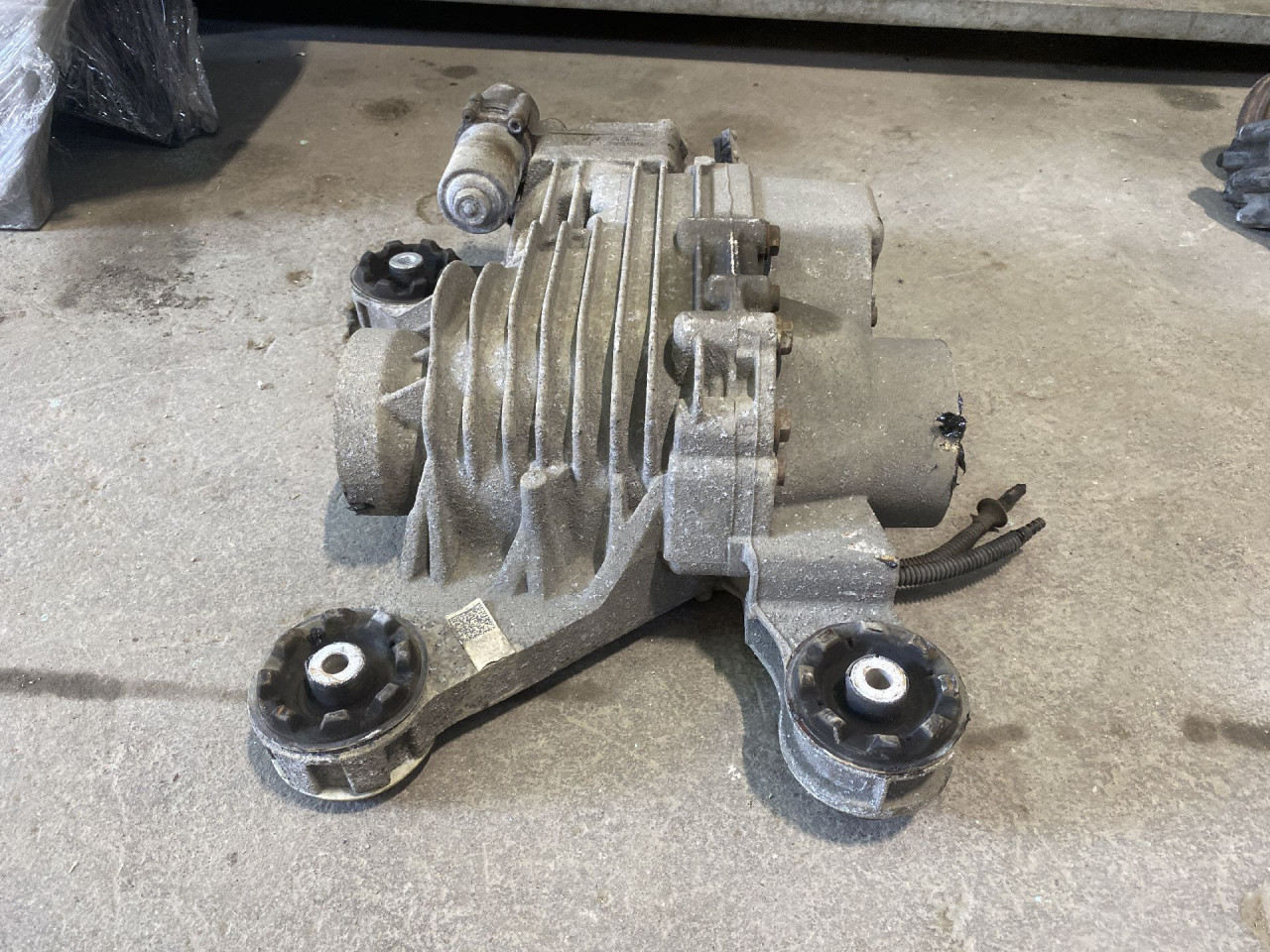 DIJELOVI DIFERENCIJAL AUDI Q3 > 11-15 2.0